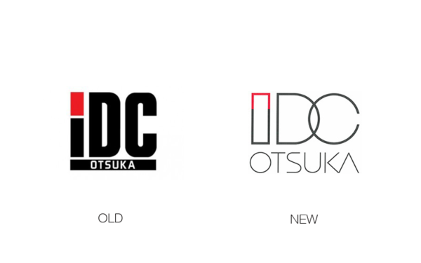 IDC大塚家具の新しいロゴと古いロゴ